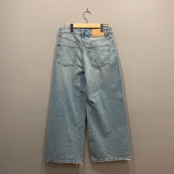 Zara Hi-Rise Wide Leg Cropped Jeans - Picture 3 of 4